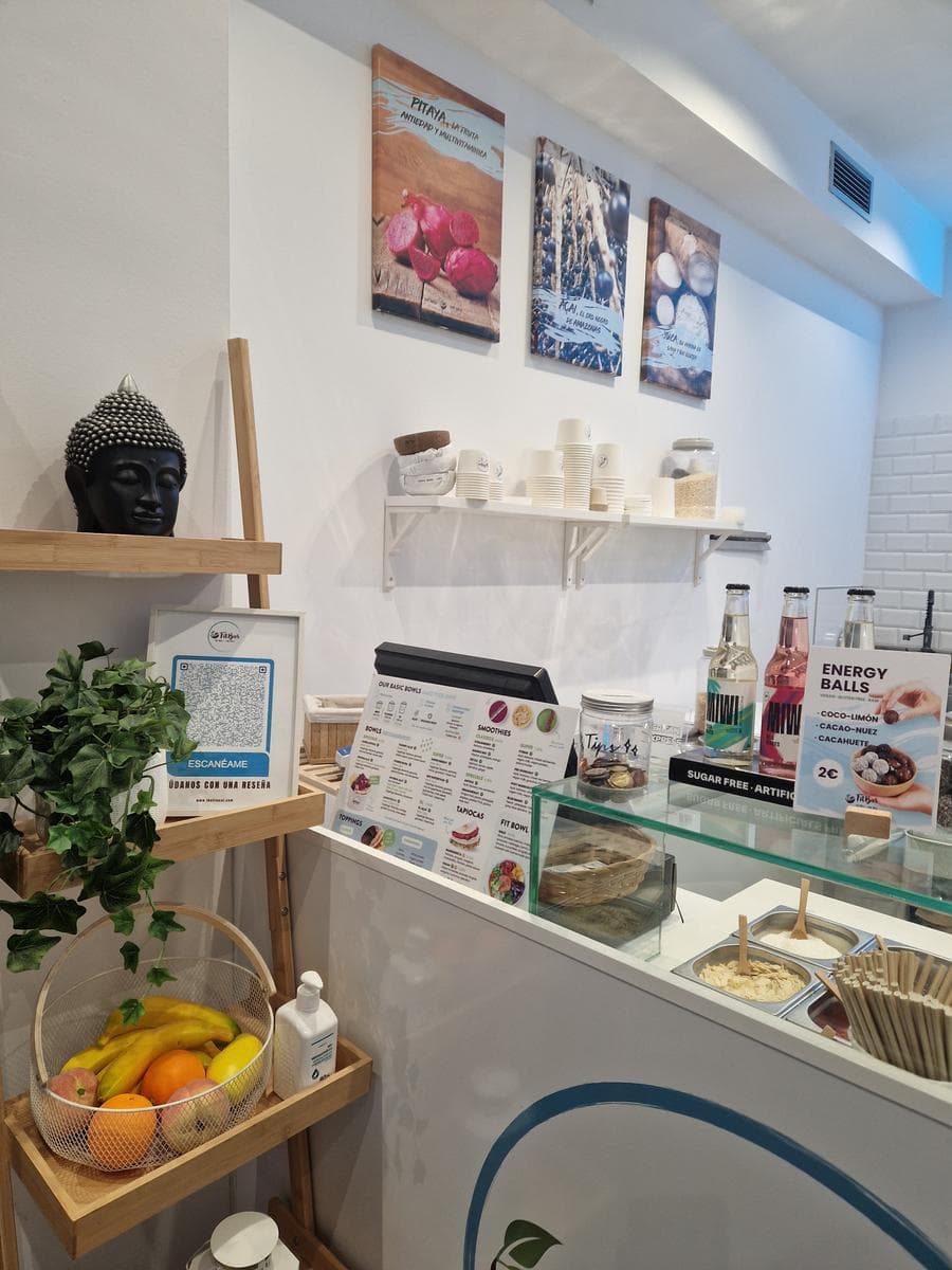 FitBar Eixample - Açai Bowls & Healthy Food - Image 1