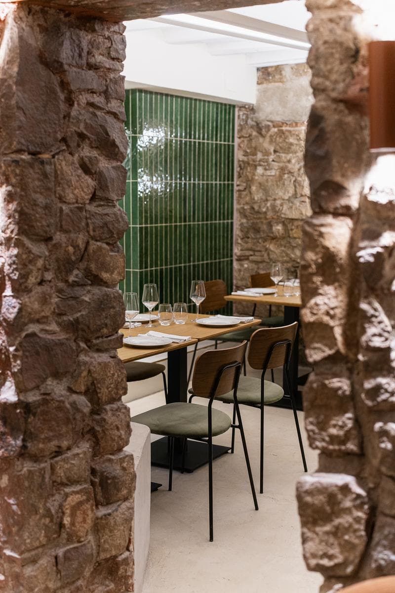 Somsis Restaurant - Image 1